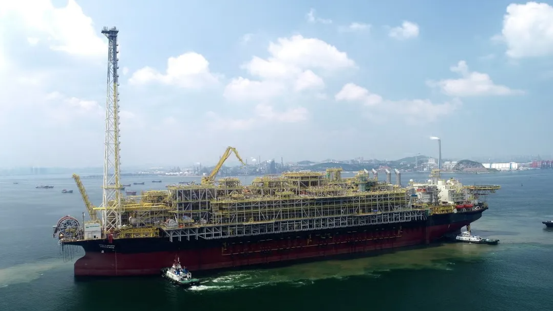Brazil's Búzios oil field has reached a daily output of 1.2 million barrels, hitting a record high!