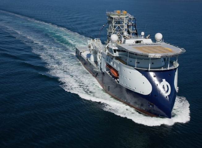 Aker BP has received approval from the Norwegian Offshore Directorate to utilize two offshore vessels from Island Offshore in its oil and gas fields. The two vessels, named "Island Constructor" and "Island Wellserver", will be deployed to perform riserless light well intervention (RLWI) operations.