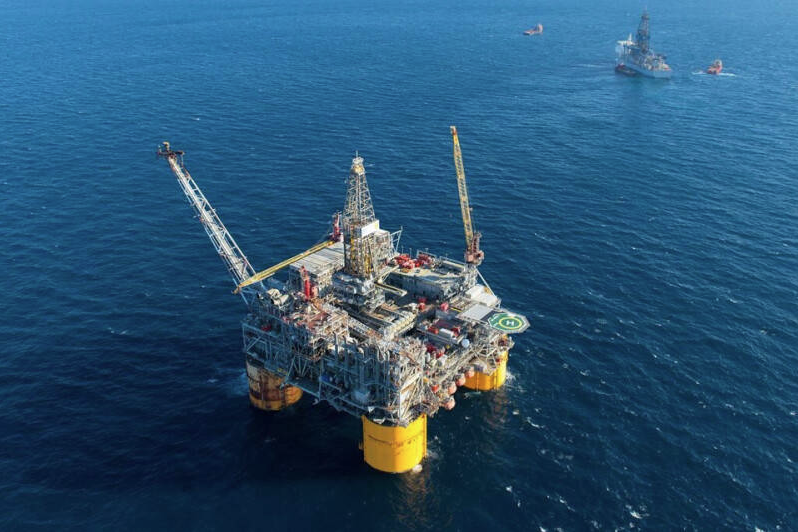 The United States plans to auction 15,100 oil and gas blocks in the Gulf of Mexico, covering 80.4 million acres